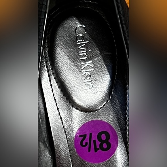 Calvin Klein pumps like new size 8 1/2 - Picture 8 of 8